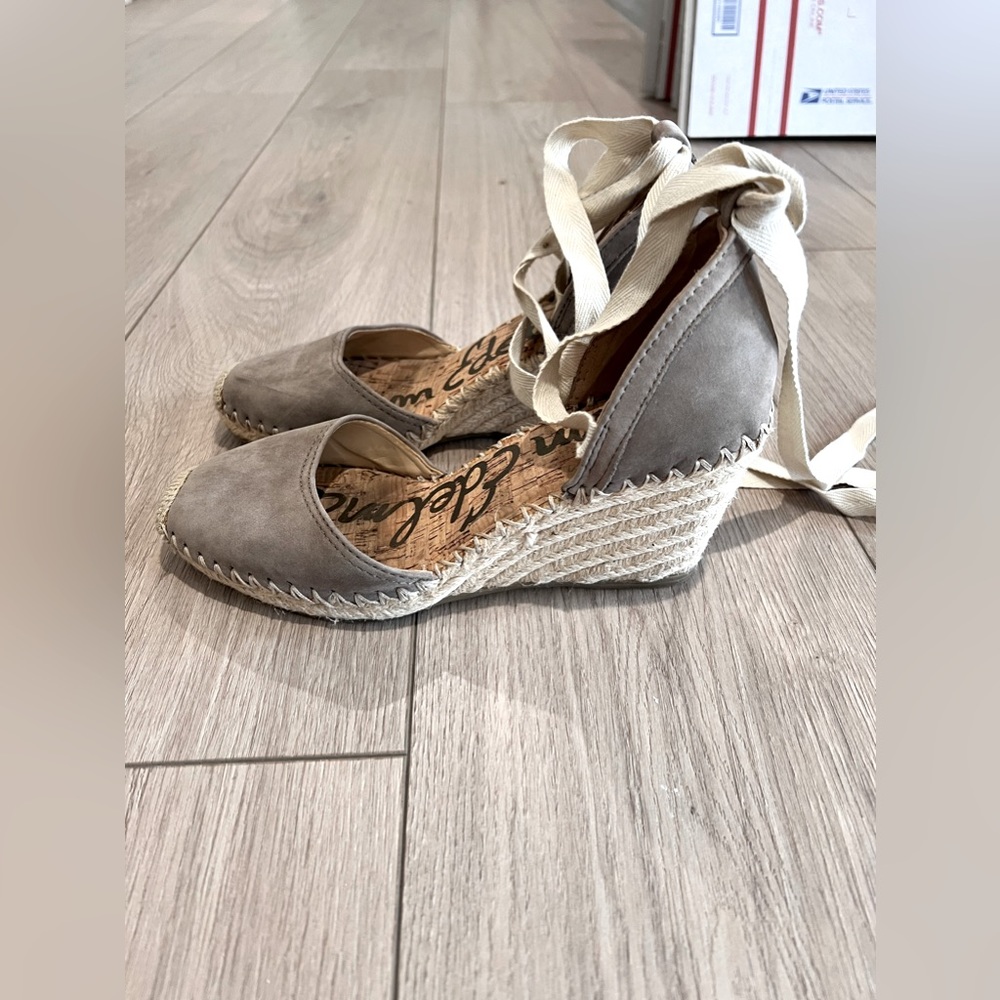 Sam Edelman Wedges - Picture 2 of 5